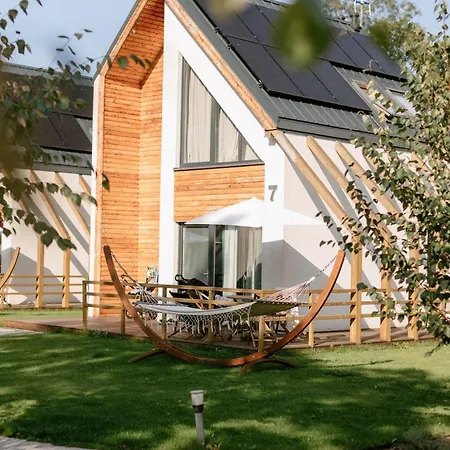 Деревянный коттедж Park Леба